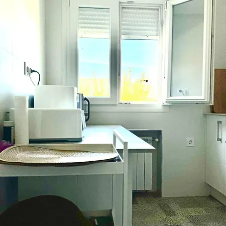 Villa Cerca De Pantano De San Juan Con Cine, Jardin, Bbq Y Piscina Privada Navahondilla