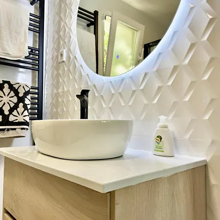 Casa Rural Cerca De Pantano De San Juan Con Cine, Jardin, Bbq Y Piscina Privada