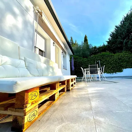 Villa Completa de Verano en Pantano de San Juan con Piscina privada y Barbacoa Navahondilla