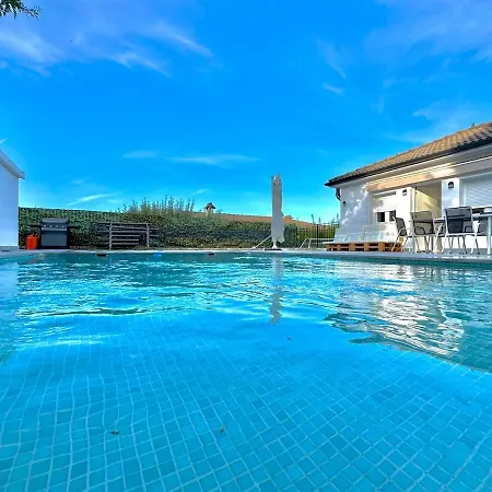 Cerca De Pantano De San Juan Con Cine, Jardin, Bbq Y Piscina Privada Villa Navahondilla