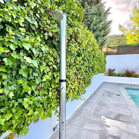 Villa Cerca De Pantano De San Juan Con Cine, Jardin, Bbq Y Piscina Privada Navahondilla