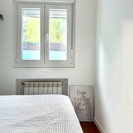 Villa Cerca De Pantano De San Juan Con Cine, Jardin, Bbq Y Piscina Privada Navahondilla