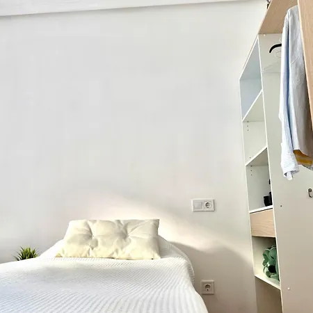 Cerca De Pantano De San Juan Con Cine, Jardin, Bbq Y Piscina Privada Navahondilla