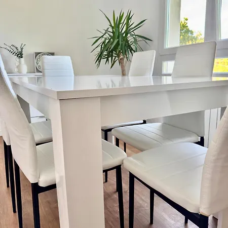 Villa Completa de Verano en Pantano de San Juan con Piscina privada y Barbacoa Villa
