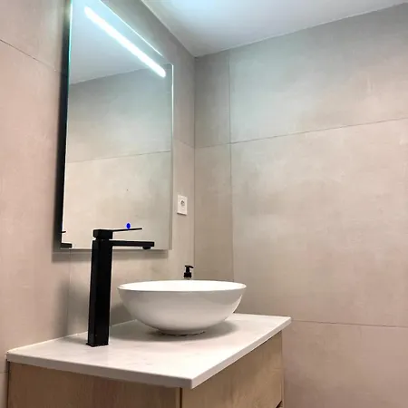 Villa Completa de Verano en Pantano de San Juan con Piscina privada y Barbacoa Navahondilla