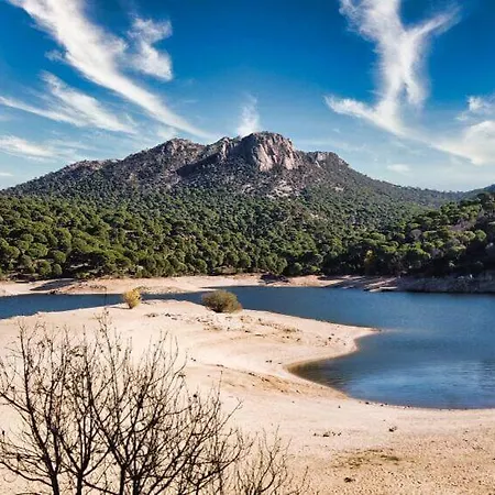 Cerca De Pantano De San Juan Con Cine, Jardin, Bbq Y Piscina Privada *