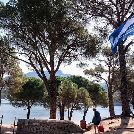 Villa Completa de Verano en Pantano de San Juan con Piscina privada y Barbacoa Navahondilla
