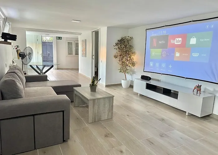 Villa Cerca De Pantano De San Juan Con Cine, Jardin, Bbq Y Piscina Privada *