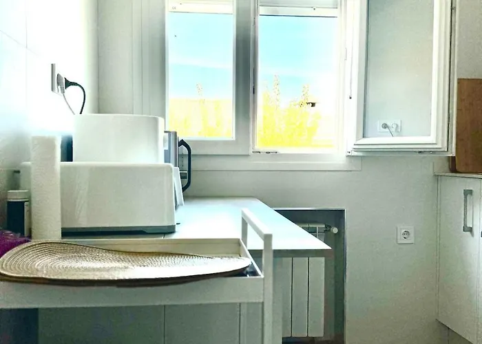 Villa Cerca De Pantano De San Juan Con Cine, Jardin, Bbq Y Piscina Privada Navahondilla