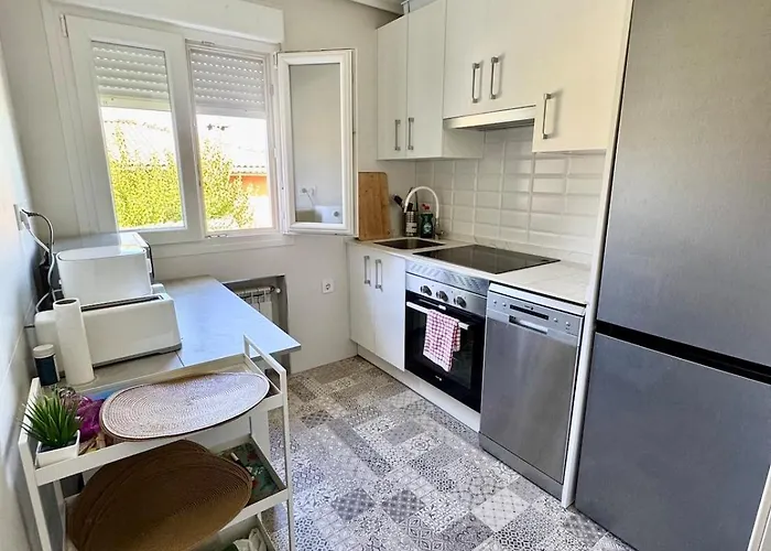 Cerca De Pantano De San Juan Con Cine, Jardin, Bbq Y Piscina Privada Navahondilla