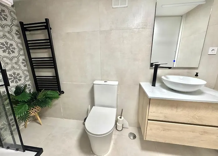 Cerca De Pantano De San Juan Con Cine, Jardin, Bbq Y Piscina Privada *