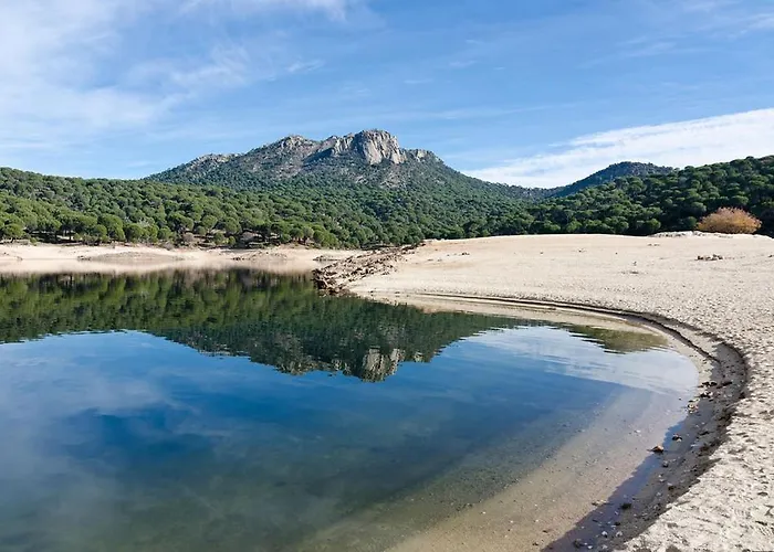 Cerca De Pantano De San Juan Con Cine, Jardin, Bbq Y Piscina Privada *